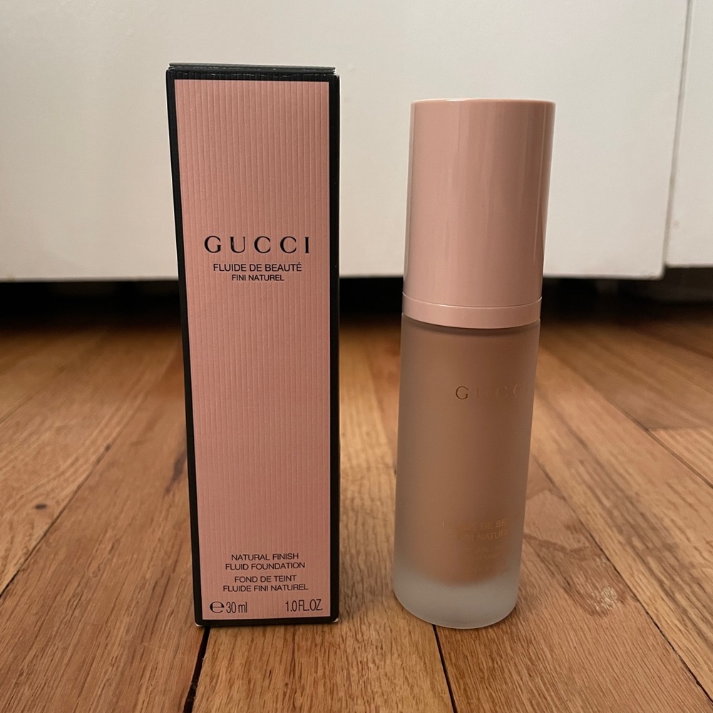 Gucci Foundation 280C Fair Medium